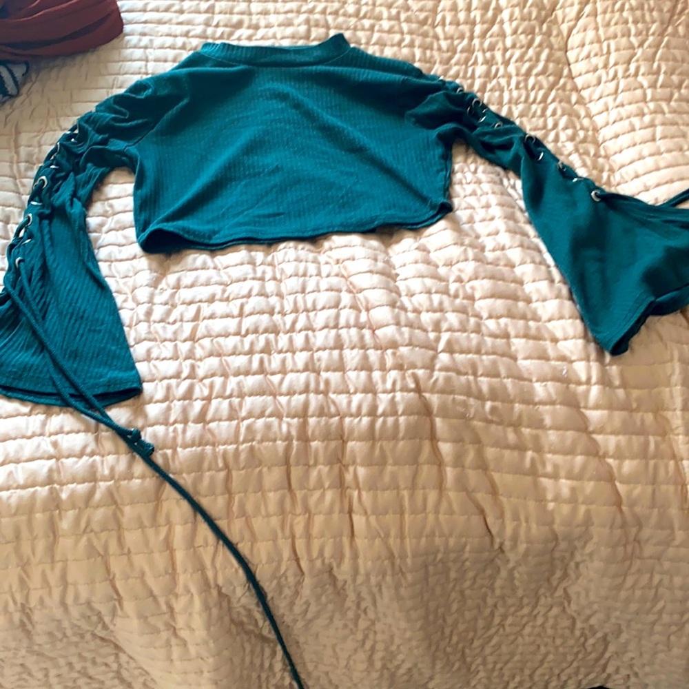 Green crop top